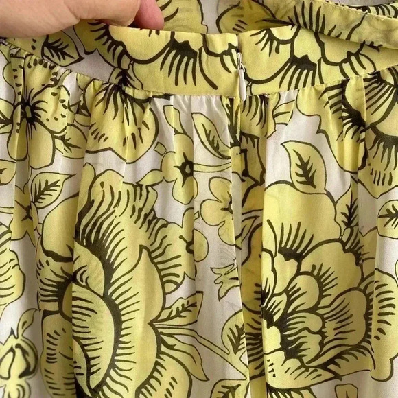 🆕 Ann Taylor Factory Cheerful Yellow & White Rococco
Floral A-Line Mid 2P🆕 - Picture 5 of 12